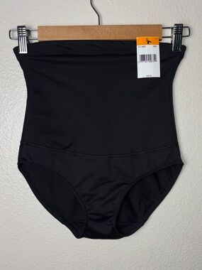 Maidenform Tummy Control Shapewear brief Firm Control High rise sz Small FL1854
